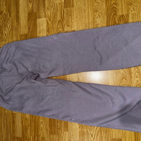 Aritzia TNA Extra Fleece Sweatpants - Picture 5 of 6